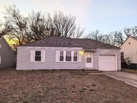 835 S Clifton Ave, Wichita, KS 67218