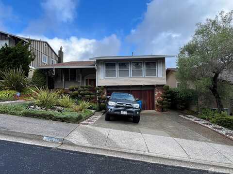 1032 Everglades Drive, Pacifica, CA 94044