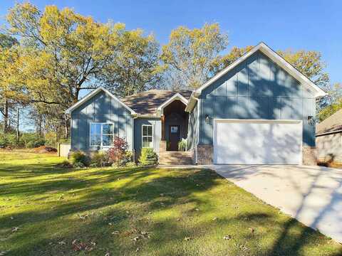 143 River Dr, Tuscumbia, AL 35674