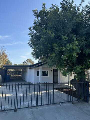 514 N Brundage Avenue, Farmersville, CA 93223