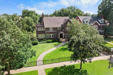 Summit, SAINT PAUL, MN 55105