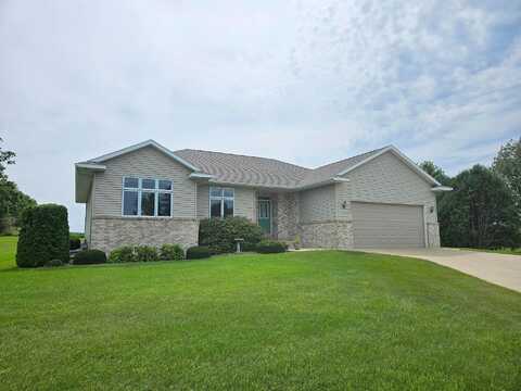 Crestwood, SPRING VALLEY, MN 55975