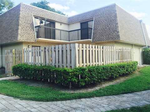 Sw 23Rd Ct, North Lauderdale, FL 33068