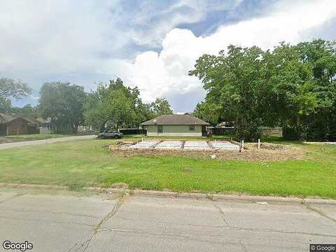 Woodworth Blvd, Port Arthur, TX 77642