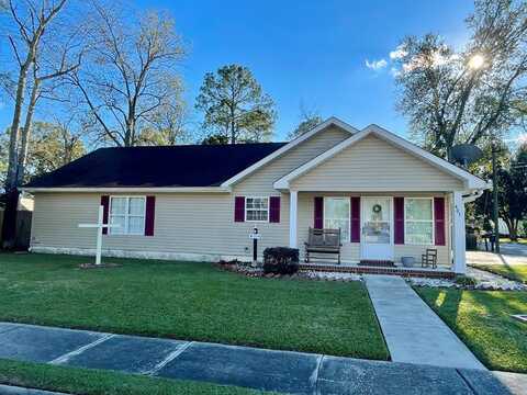 401 Bolton Street, Glennville, GA 30427