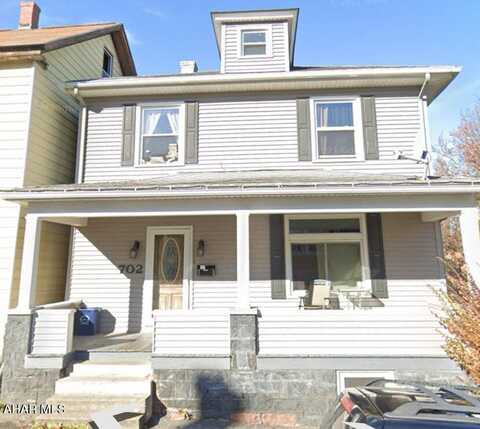 702 2nd Avenue, Altoona, PA 16602