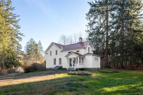 33 White Hollow Road, Salisbury, CT 06039