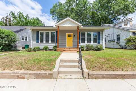 123 Crescent Avenue, Jackson, TN 38301