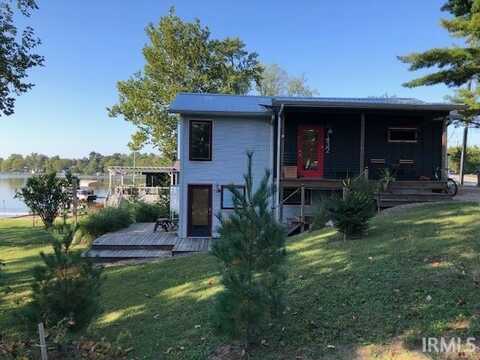 1432 N Lake Shore Drive, Kewanna, IN 46939