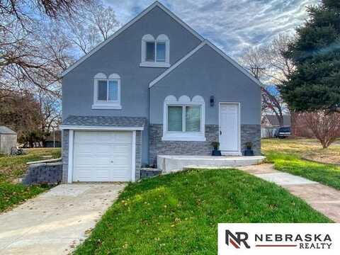 1040 N Orange Street, Wahoo, NE 68066