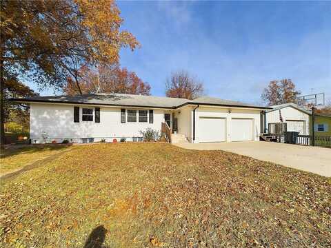 15 SE 215 Road, Warrensburg, MO 64093