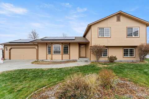 890 Eagle Ct, Mountain Home, ID 83647