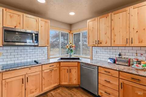 136 S 100 W, Rupert, ID 83350