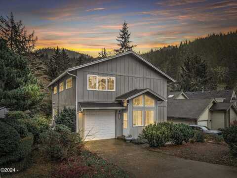 444 Combs, Yachats, OR 97498