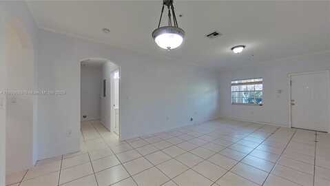 5620 NW 114th Path, Doral, FL 33178