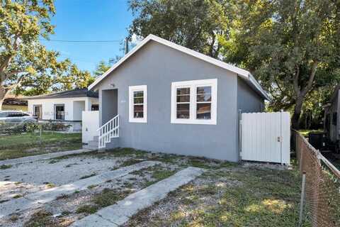1868 NW 84th St, Miami, FL 33147
