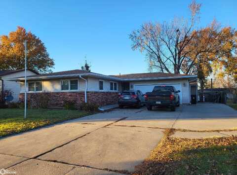 807 Arlington Drive, Marshalltown, IA 50158