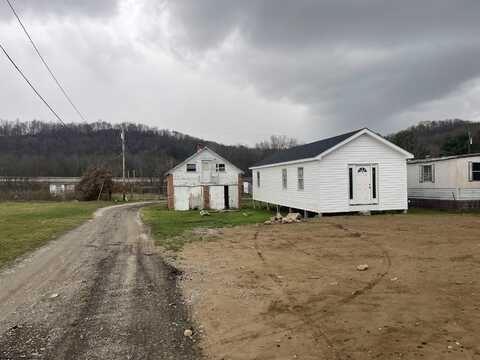 38 Logans Lane, Buckhannon, WV 26201