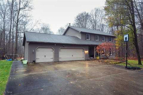 17330 Curry Lane, Chagrin Falls, OH 44023