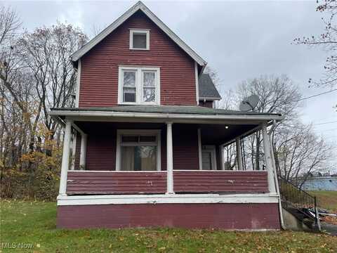 22 New York Avenue, Youngstown, OH 44505