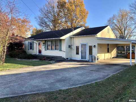 1703 W CHERRY Street, Marion, IL 62959