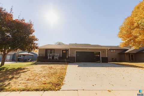 6005 W 52nd St, Sioux Falls, SD 57106