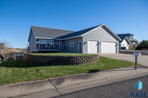 116 River Rim Dr, Pierre, SD 57501