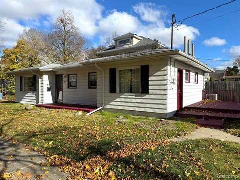 1403 FLETCHER Street, Lansing, MI 48910