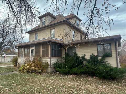 374 Maple Street NE, Mazeppa, MN 55956