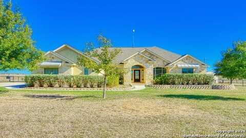 124 GENTLE BREEZE, Floresville, TX 78114