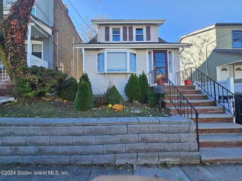 414 Castleton Avenue, Staten Island, NY 10301