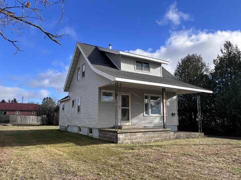 210 N 2nd, Manistique, MI 49854