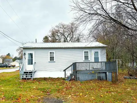 2103 Longyear, Marquette, MI 49855