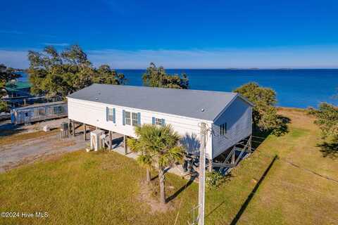 415 Lola Road, Cedar Island, NC 28520