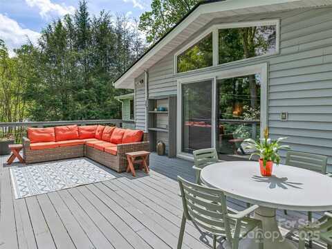 29 Robinhood Road, Asheville, NC 28804
