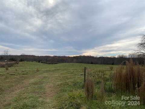 60 Ac Pioneer Road, Harmony, NC 28634