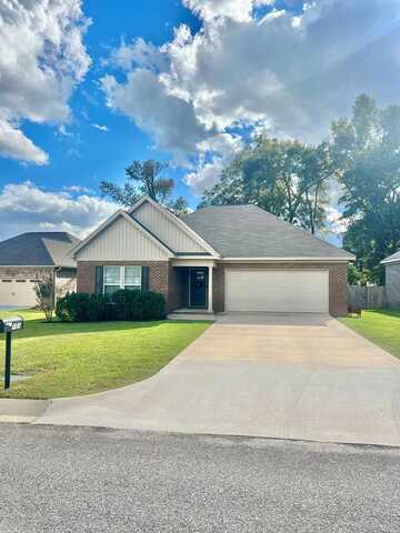 101 Talquin Court, Dothan, AL 36301