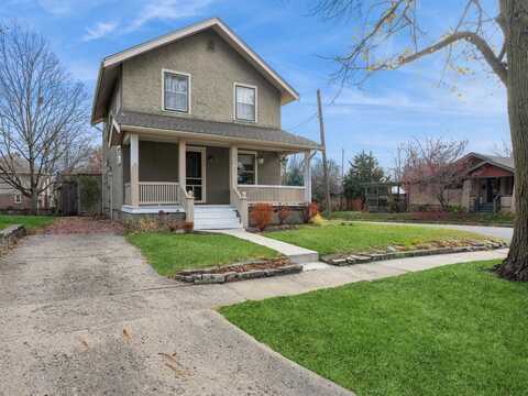 901 40th Street, Des Moines, IA 50312