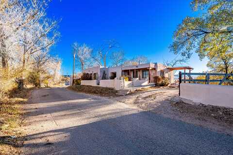 168 Co Rd 101, Chimayo, NM 87522