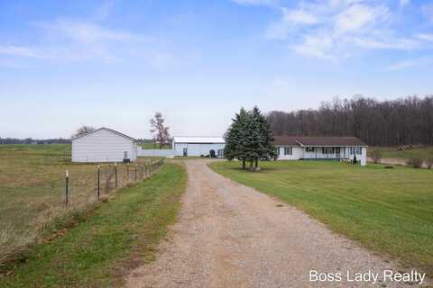 378 Snowy River Drive, Freeport, MI 49325