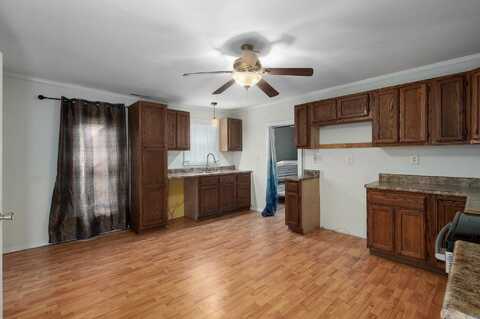 527 E South Street, Mount Vernon, MO 65712