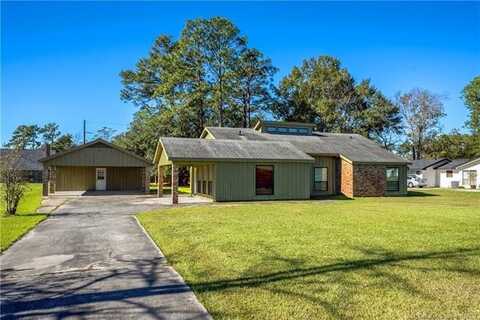 130 Chavis Square, DeQuincy, LA 70633