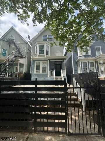 316 Summer Ave, Newark, NJ 07104