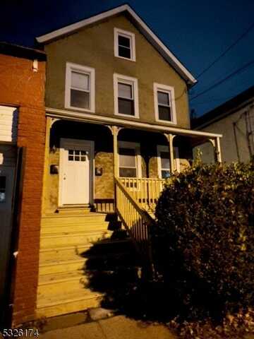 16 Hamilton St, Somerville, NJ 08876