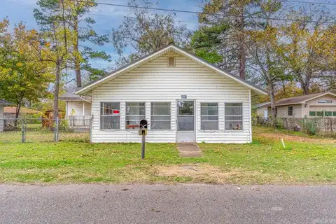 807 Grove St, Lake City, AR 72437