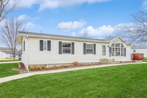 259 Paddock Circle, IowaCity, IA 52240