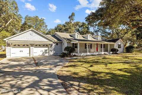 475 Island Road, Harkers Island, NC 28531