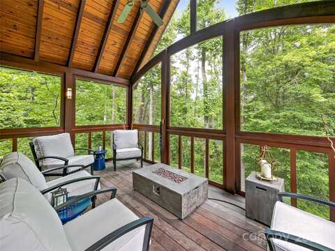 51 Robinhood Road, Asheville, NC 28804