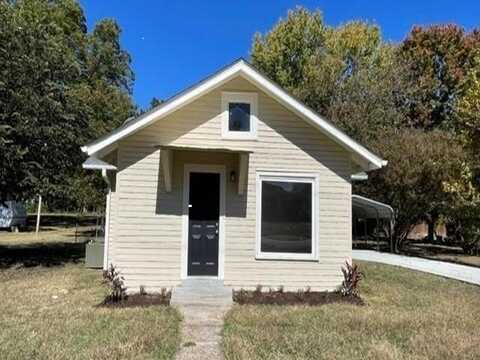 536 E MAIN, Halls, TN 38040