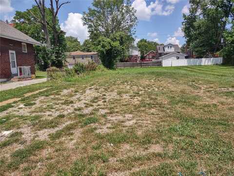 8227 Page Avenue, Saint Louis, MO 63130